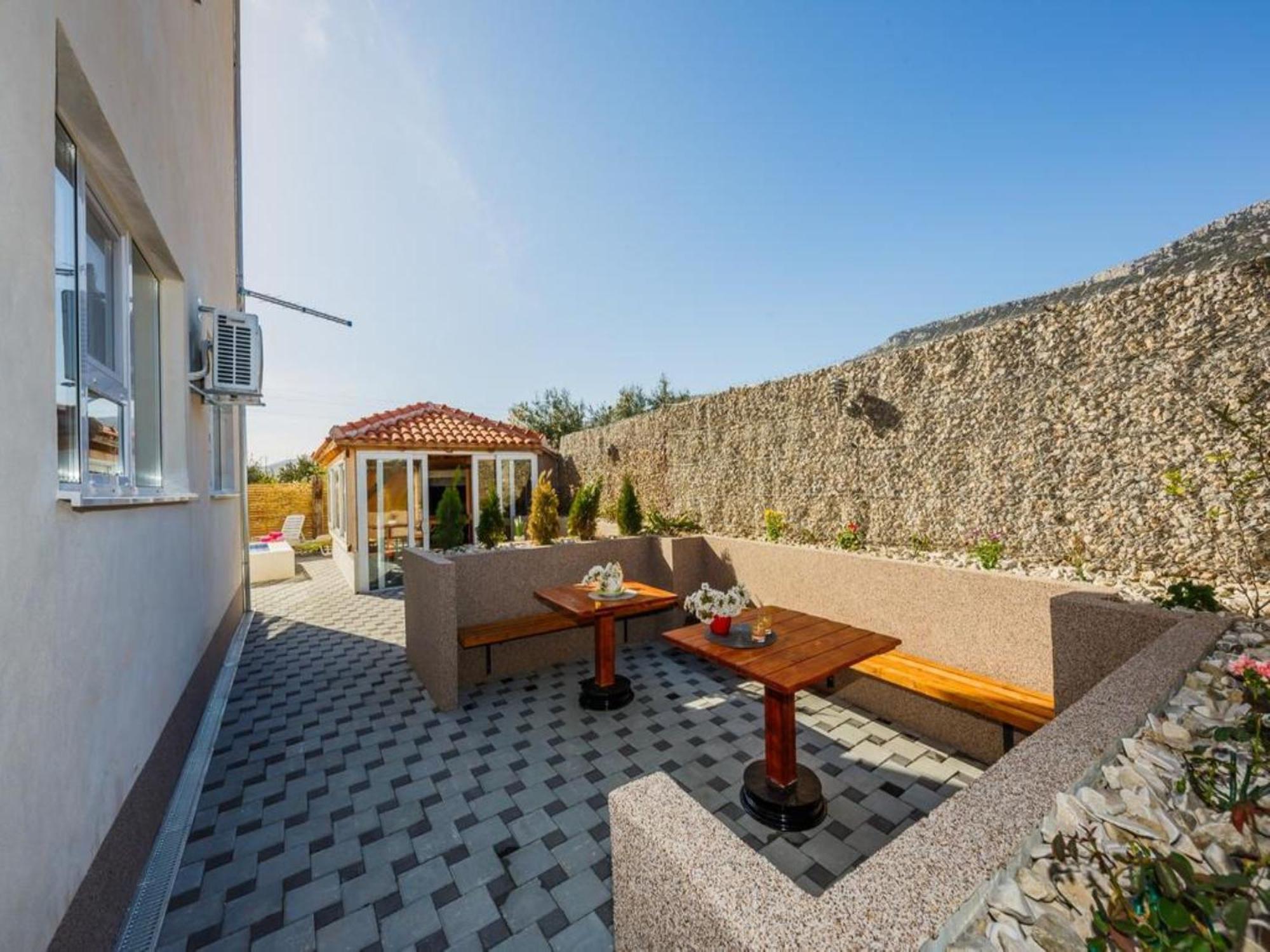 Holiday Home Chester With Heated Pool Kaštela Zimmer foto