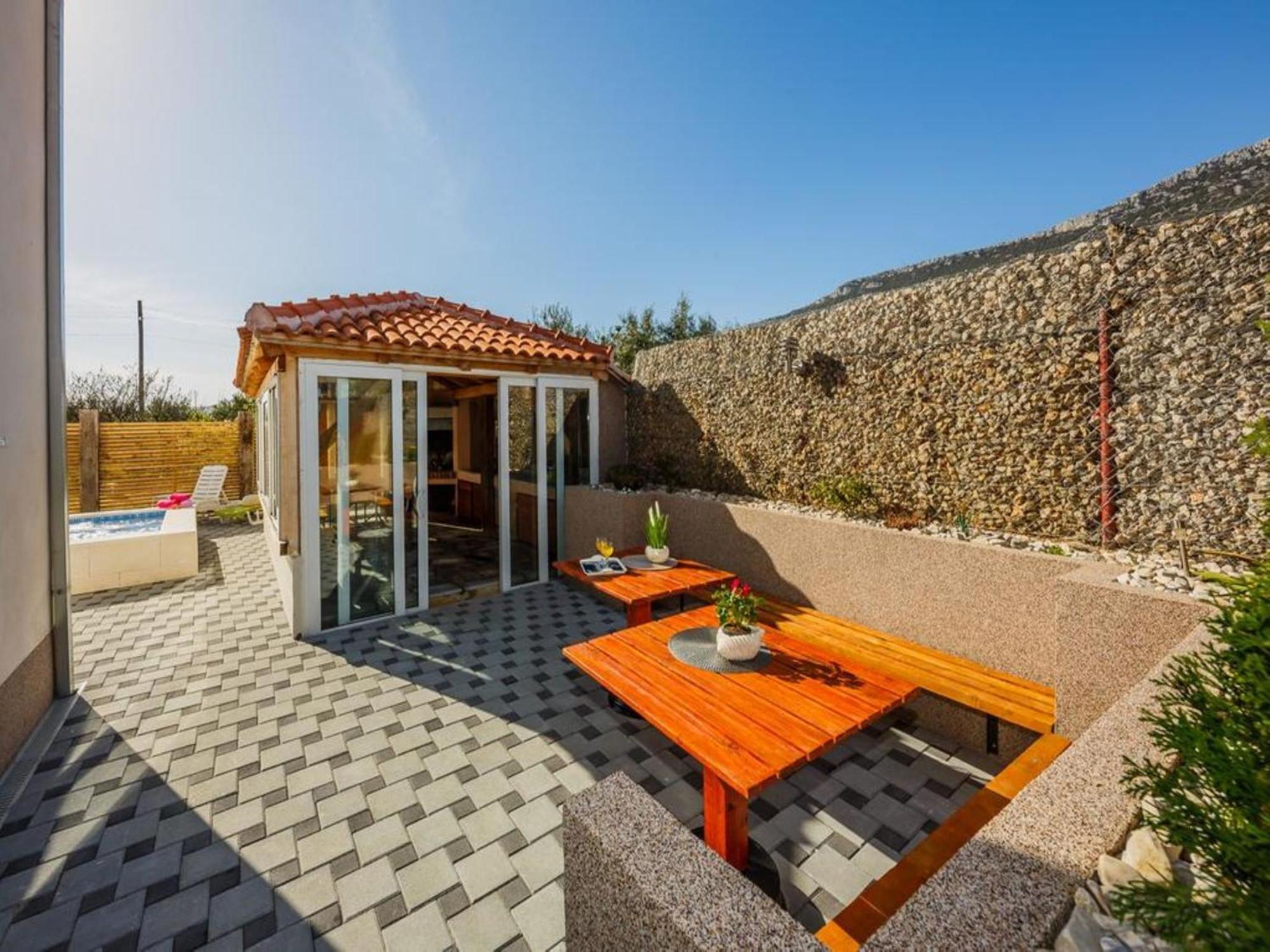 Holiday Home Chester With Heated Pool Kaštela Zimmer foto